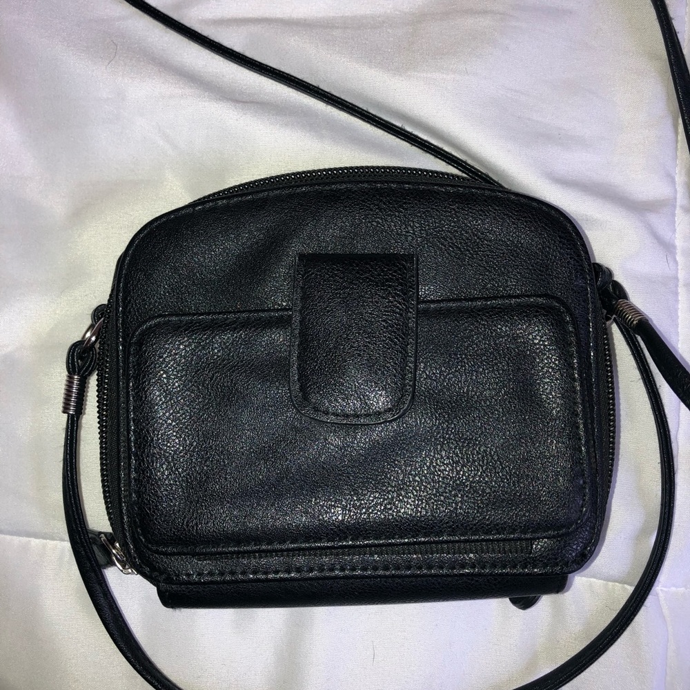 black purse - Picture 8 of 8